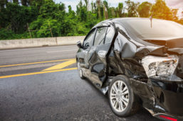 Blog ways that you can get out of your car when trapped